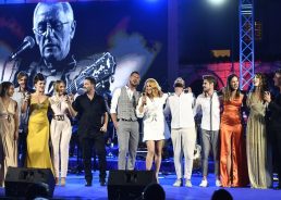 VIDEO: Young Croatian musicians pay tribute to Oliver Dragojevic in Vela Luka 