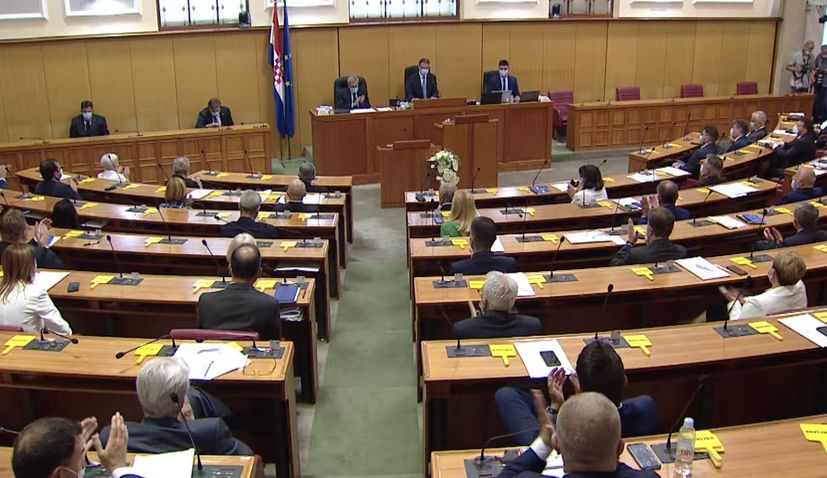 Croatian lawmakers to debate agreement on air marshals