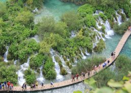 310,000 tourists currently vacationing in Croatia
