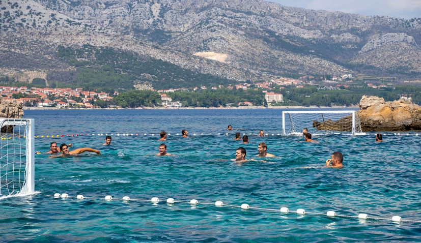 PHOTOS: Croatian water polo team play special match off Korčula island   