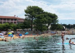 820,000 tourists currently in Croatia, fewer expected at Marian shrines on Saturday