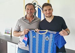 Former international Nikica Jelavić returns home to the Croatian first division