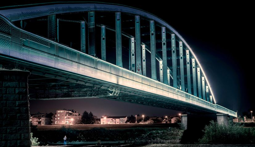 Croatia and Bosnia agree on maintaining and reconstructing 10 bridges