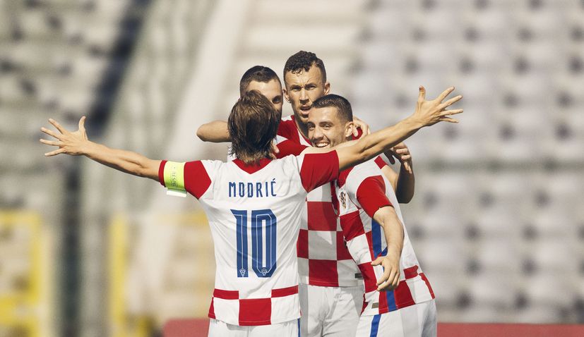 サッカークロアチア代表最新ユニフォーム発表 Euro ネーションズリーグ着用 クロアチアワインソムリエ海事代理士の令和見聞録