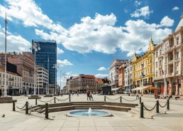 Zagreb: Returning free drinking water to Manduševac Fountain on Ban Jelačić square