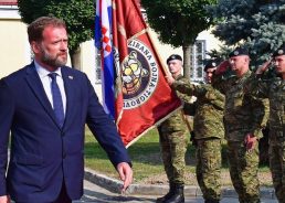 Defence minister announces further steps in modernising Croatian Army