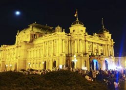 Croatian National Theatre in Zagreb becomes mass party spot for youth since corona measures
