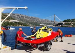 Croatian Red Cross receive Swedish Rescue Runner vessel