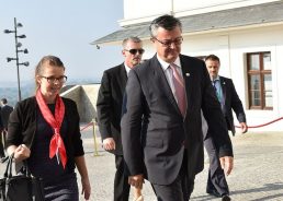 Former Prime Minister Tihomir Orešković to speak at Crodiaspora Online Summit