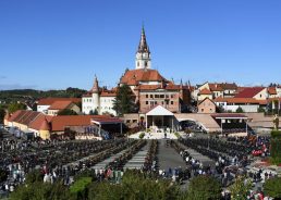 PHOTOS: Croatian army on traditional pilgrimage to Marija Bistrica