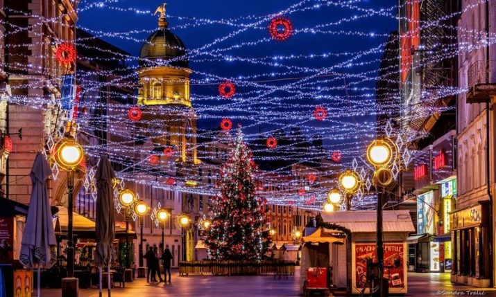 Top 10 Christmas songs in Croatian