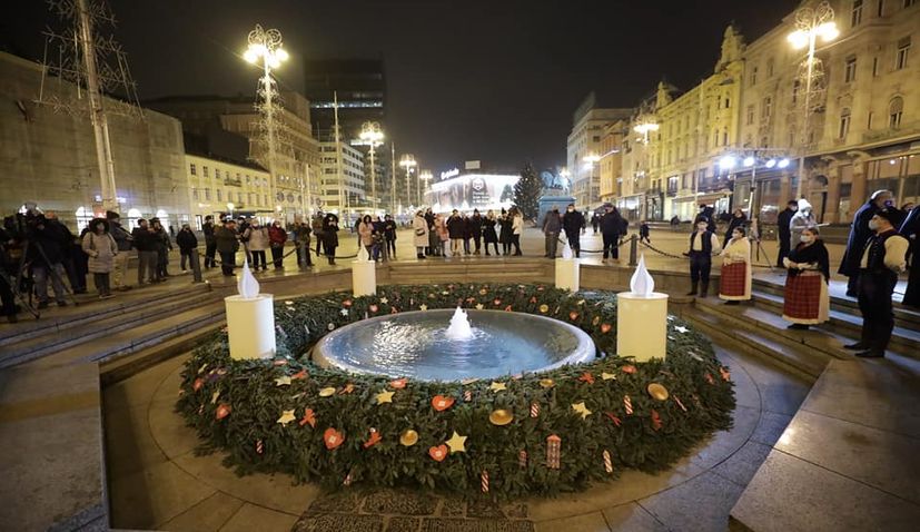 First candle on Advent wreath in Zagreb lit