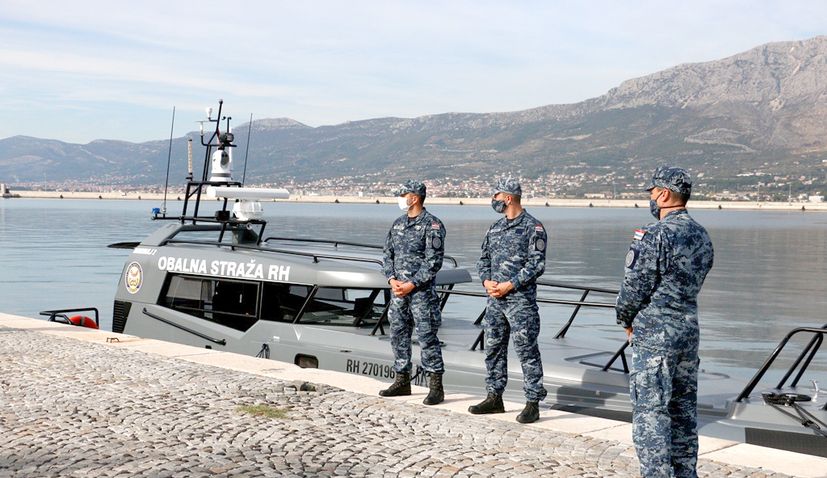 Croatian Navy receives two high-speed VHB M-46 boats to monitor fishing