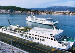 Croatian seaports see decrease in passengers but increase in volume of goods handled