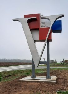 Vukovar V sculpture