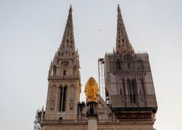 Christmas mass celebrated in Zagreb Cathedral