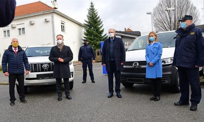 Germany donates vehicles for Croatian border police worth €835,000