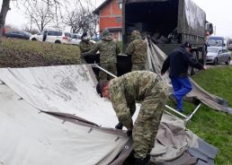 Croatian Army installing container homes in Glina area