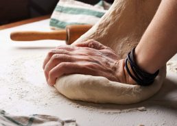 Coronavirus, making bread,  most googled searches in Croatia in 2020