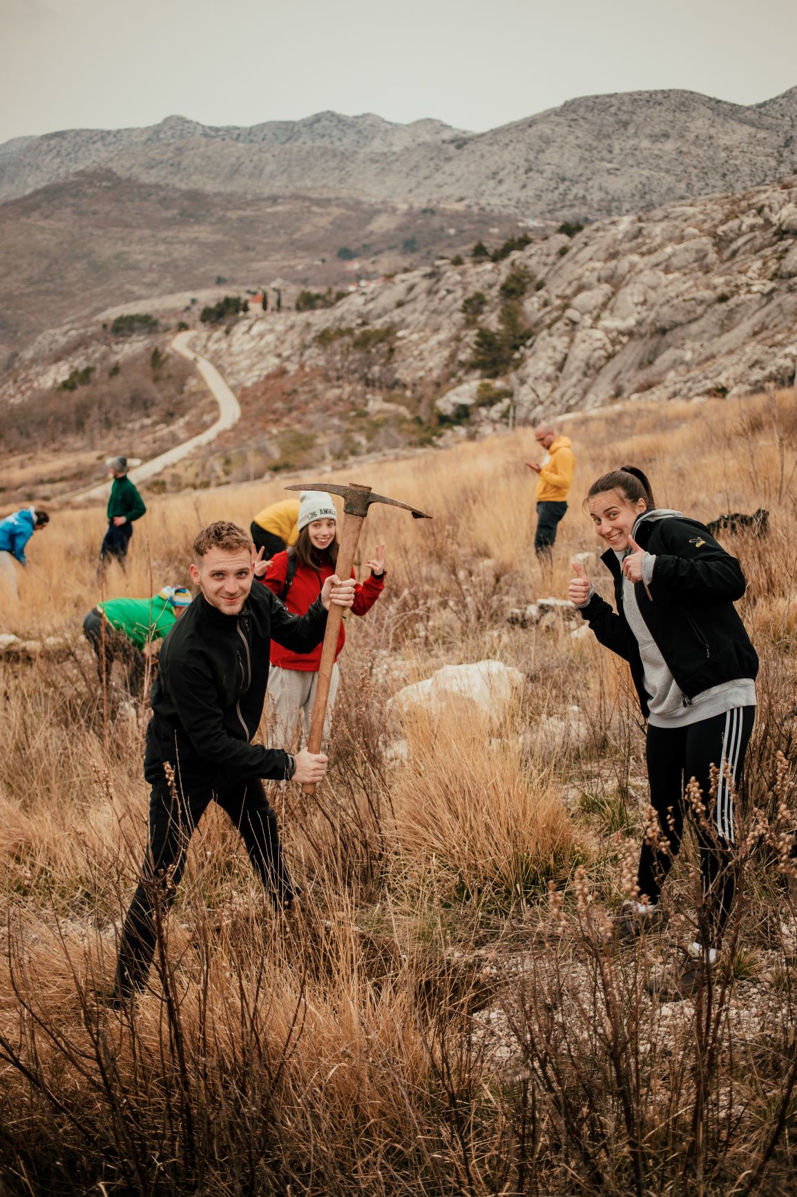  Young volunteers from around Europe are taking part in the reforestation drive around the Dalmatian city of Split. 