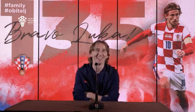 VIDEO: Modrić’s family and friends replace journalists at press conference