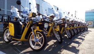 Croatian postal delivery workers get new electric mopeds 