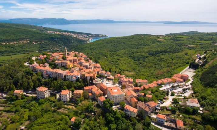 Black pizza and Karbun gin: Mine Tour – a walk through the mining history of Labin