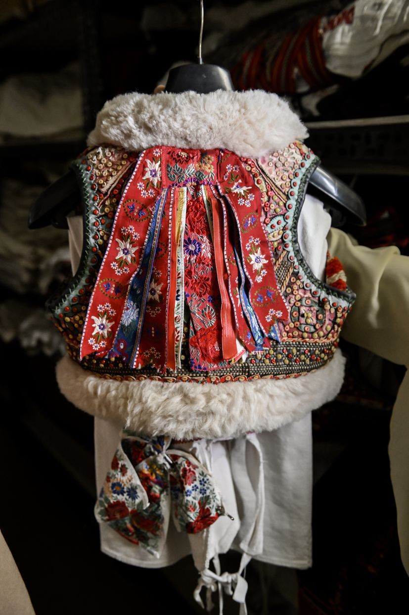 Traditional Croatian folk costumes: LADO’s breathtaking collection