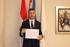 City of Dubrovnik adopts first plan of action to reduction of plastic pollution