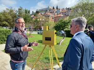 Replica of camera used to shot oldest film footage in Croatia goes up in Šibenik