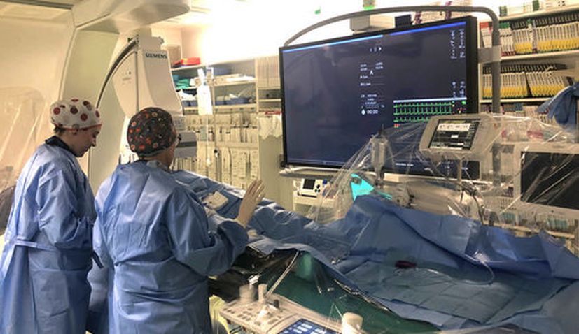 Doctors at the Clinical Hospital Centre Rijeka (KBC Rijeka) have become the first in Croatia to close a ruptured heart on a patient without surgery.