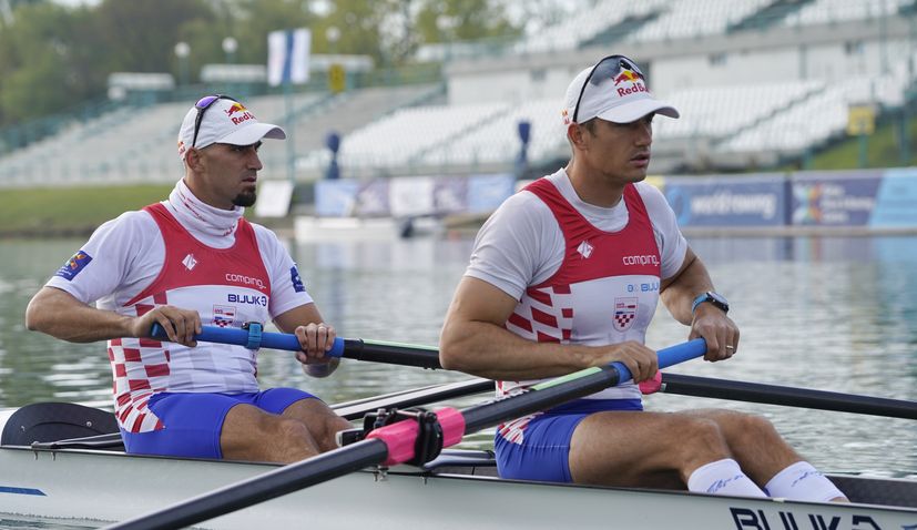 Croatian sisters and brothers win gold at World Rowing Cup in Zagreb