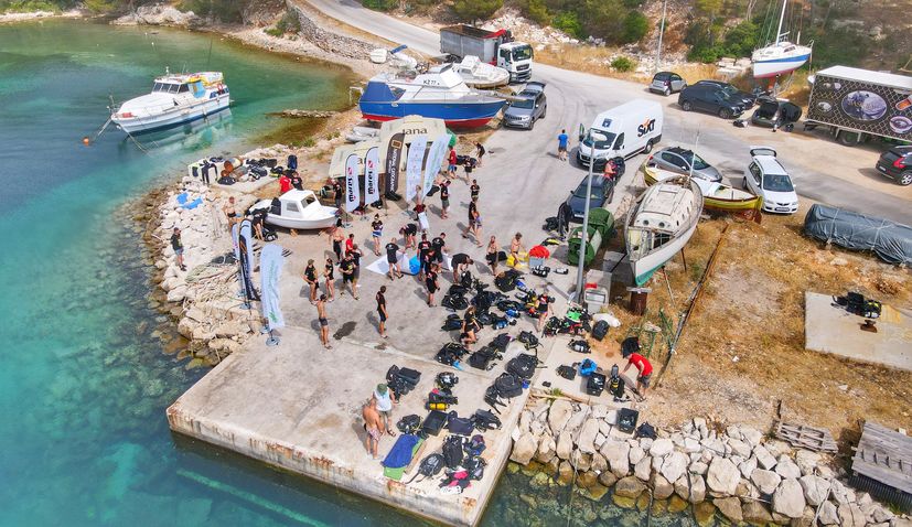 Fifteen tonnes of waste pulled out from sea at Vis island