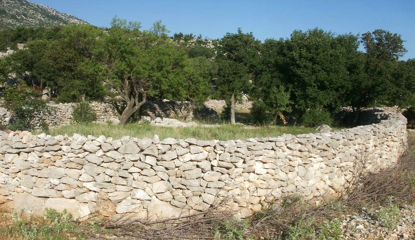 Traditional dry-stone walling in Croatia – cultural legacy project