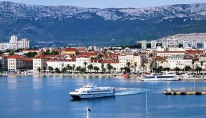 New fast catamaran lines connecting Split and island of Brač introduced