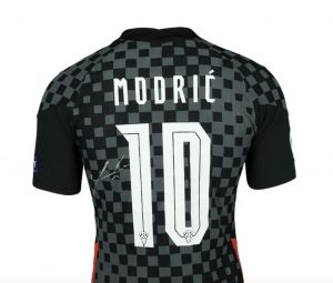 Modrić’s shirt from Spain match purchased for €16,000 by buyer in Canada