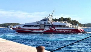 Catamaran connecting Split airport and cit with islands of Hvar and Brač commences