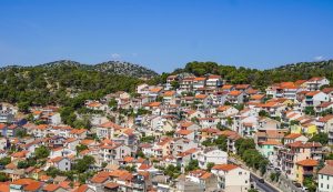 Croatians invited to apply for family home energy renovation funding