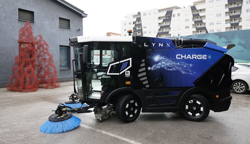 VIDEO: First Croatian electric road cleaner presented by Rasco 