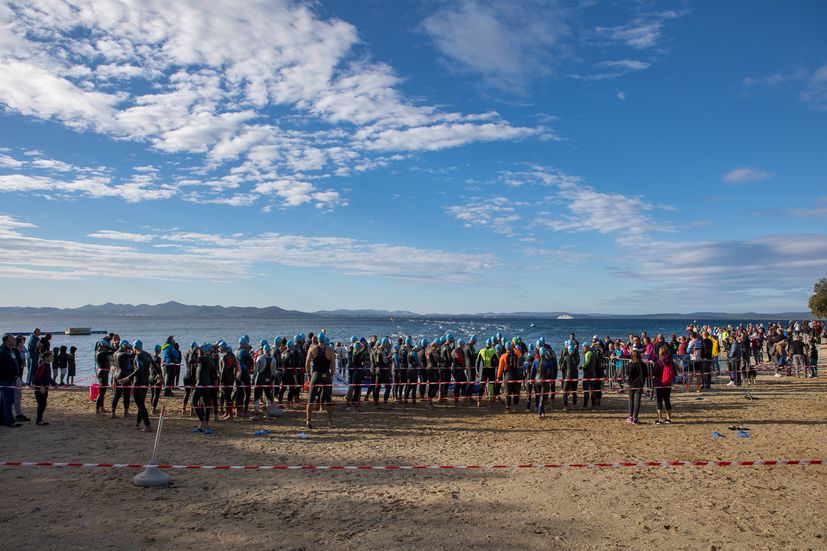 Competitors brave the bura as Zadarhalf triathlon takes place  