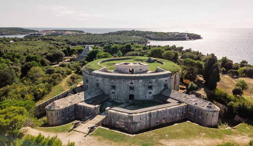 Pula fortification system a new cultural and tourist product in Croatia