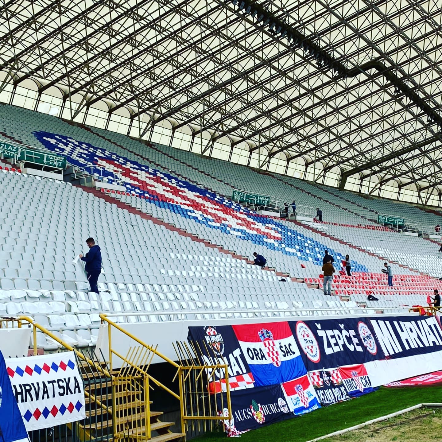 Croatian fans get Poljud stadium ready for spectacle against Russia 