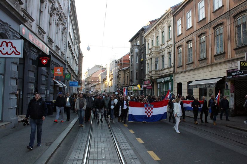  Huge protest in Zagreb against Covid passes