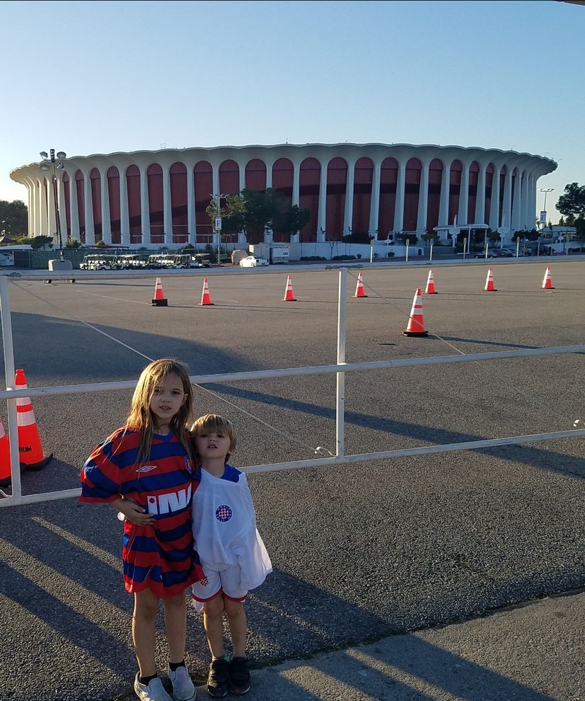 Huge Hajduk fan in Los Angeles passing the love down to his kids 