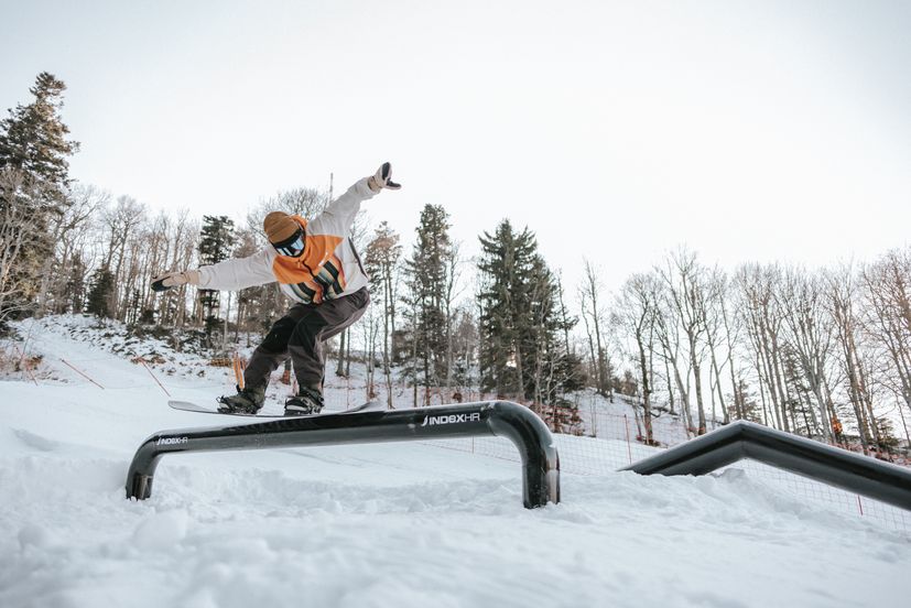 Snowpark for snowboarders and skiers opens on Sljeme in Zagreb