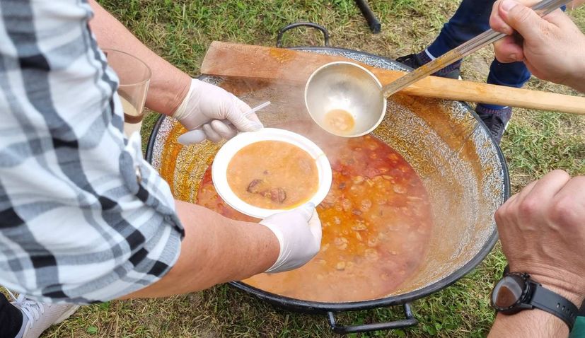 Thousands of free bean soup dished out in Croatian cities as May Day marked 