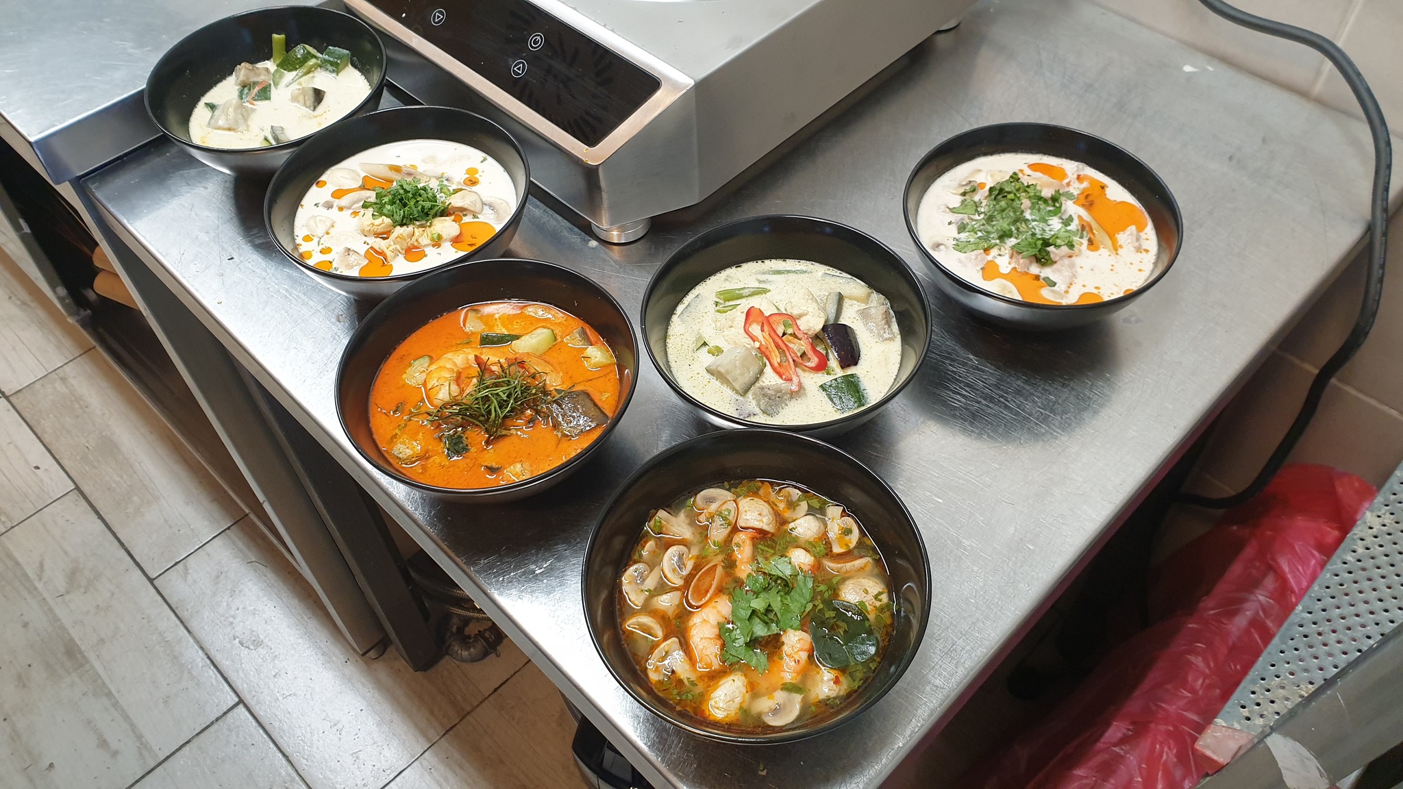 Popular Thai street food opens new Zagreb location 