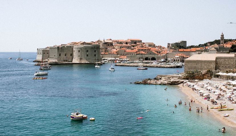 Croatia's foreign tourists see record earnings in first quarter 
