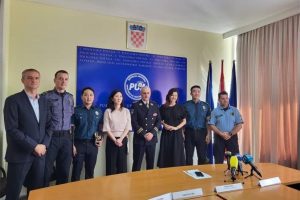Korean police officers helping Croatian colleagues in tourist centers