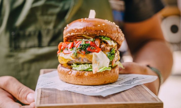 PHOTOS: Gourmet burger festival opens in Pula 